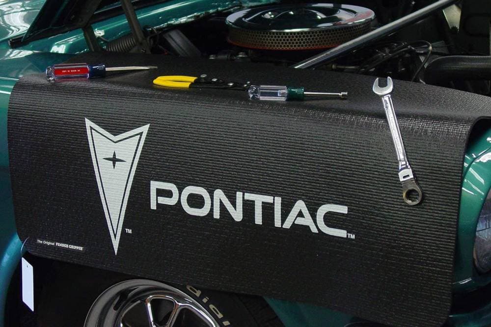 FENDER GRIPPER PONTIAC MAT